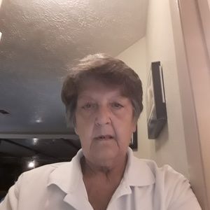 Meet your Posher, Valerie